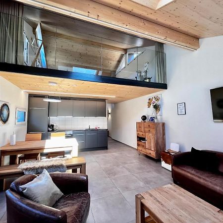 Beim Brunnen Apartment Gsteigwiler Luaran gambar