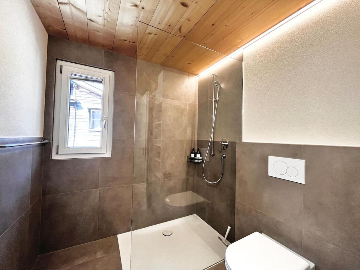 Beim Brunnen Apartment Gsteigwiler Luaran gambar