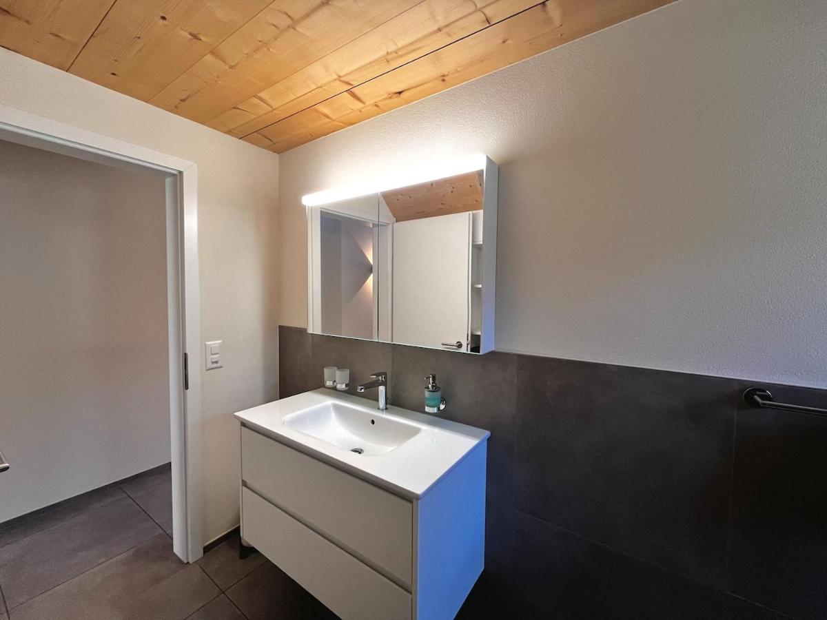 Beim Brunnen Apartment Gsteigwiler Luaran gambar