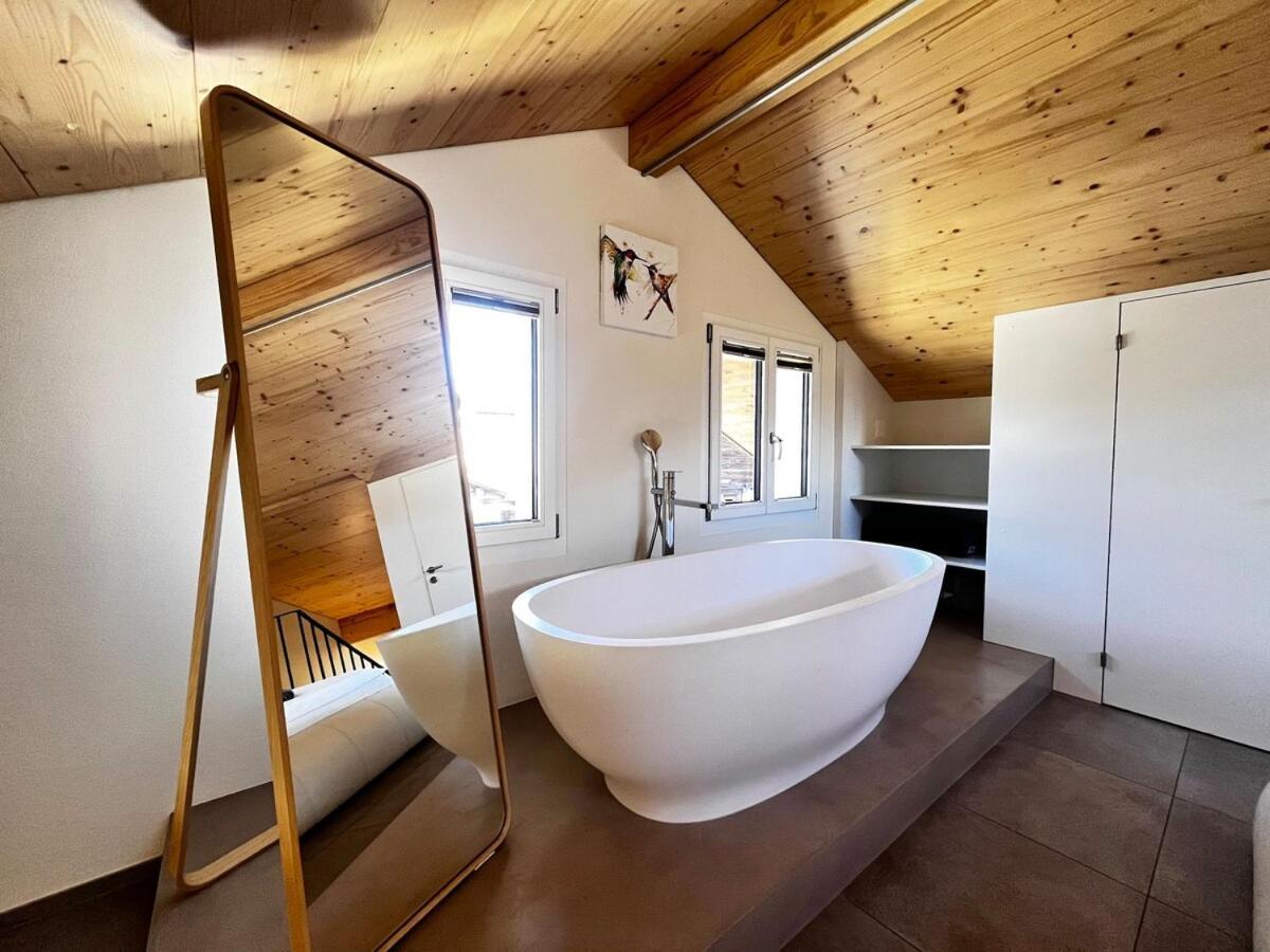 Beim Brunnen Apartment Gsteigwiler Luaran gambar