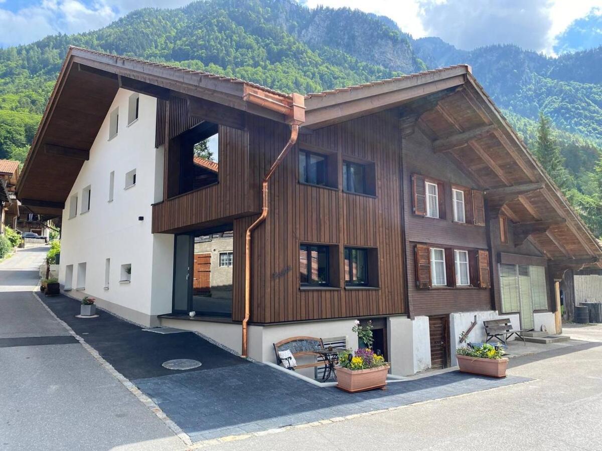 Beim Brunnen Apartment Gsteigwiler Luaran gambar